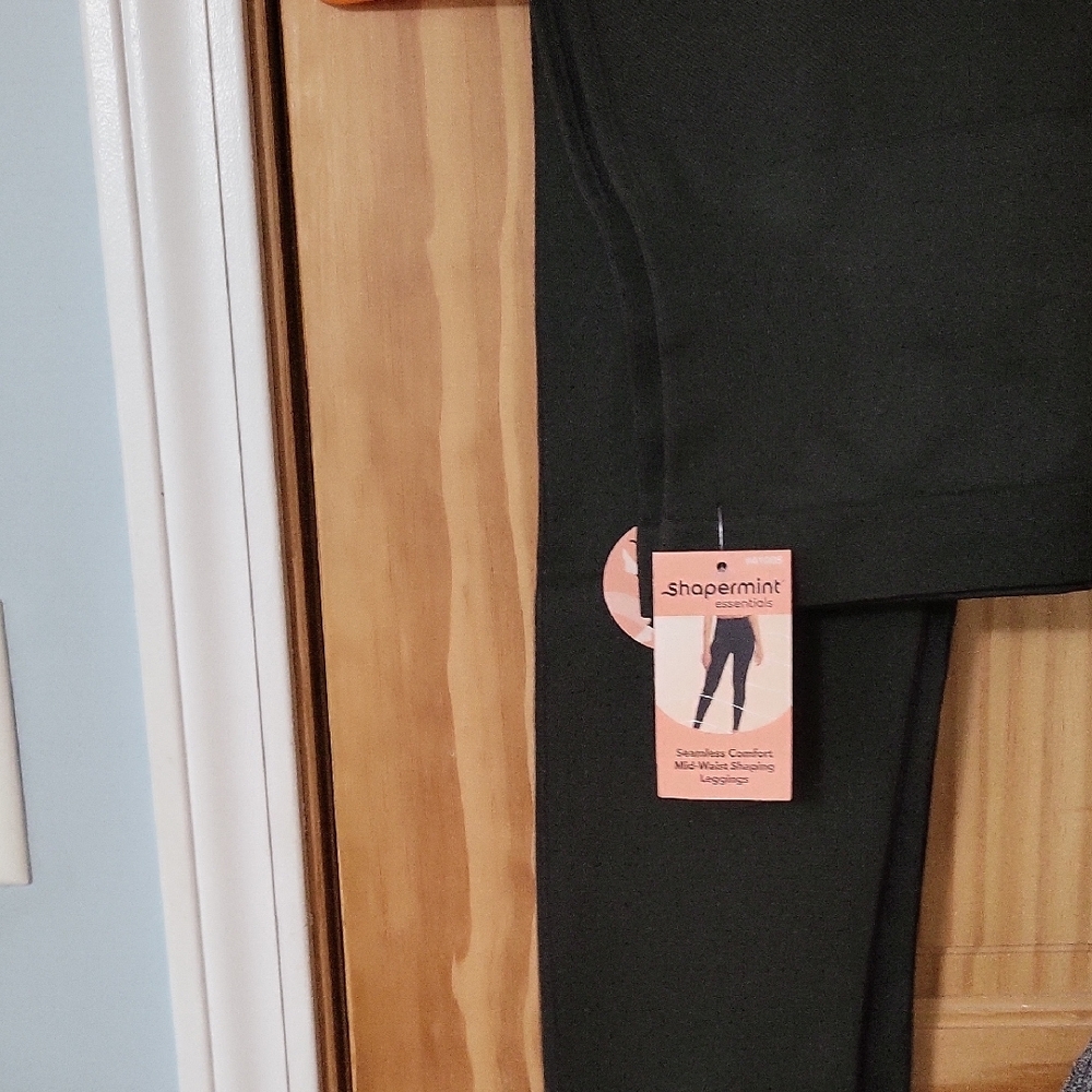 Shapermint Essentials Black Seamless Leggings - image 6